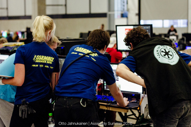 OttoJahnukainen_ASMS2016-10.jpg by Torstai