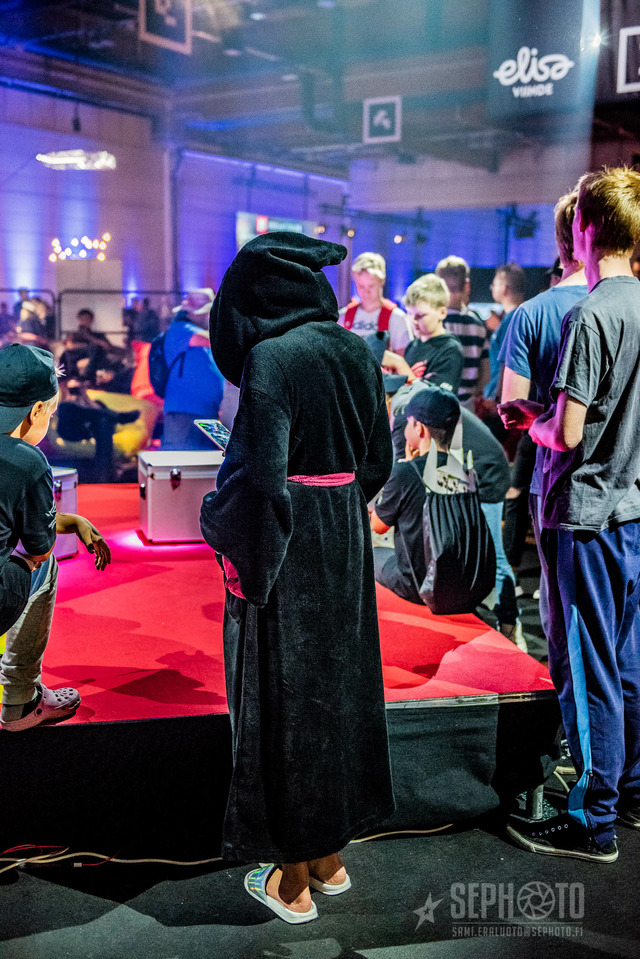 Sami_Eräluoto_summer18-5226.jpg by Lauantai