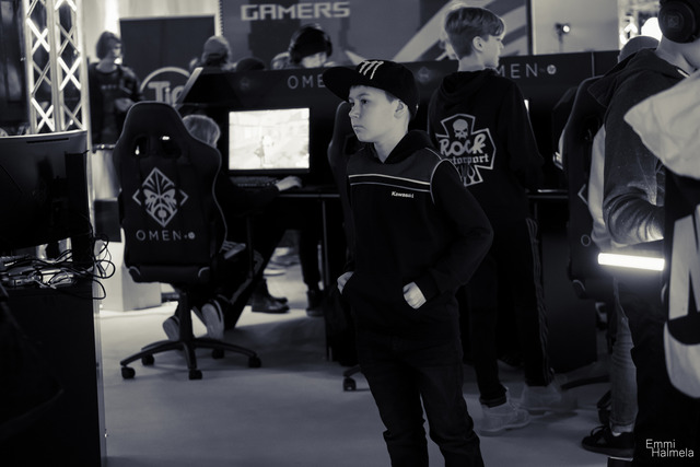ASM-WINTER19-EmmiHalmela-DSCF1620.jpg by Perjantai
